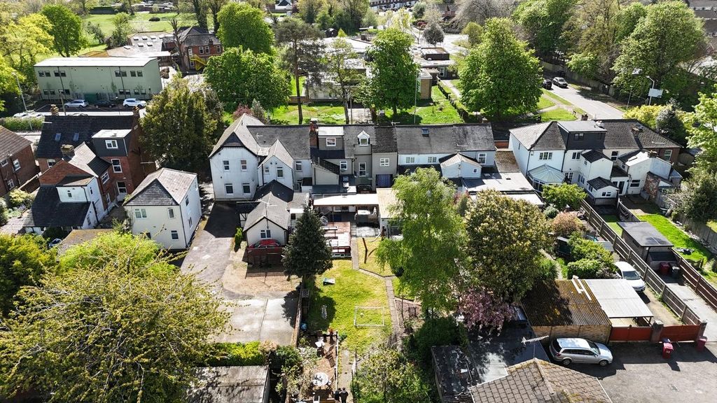 Property photo 2 of 26