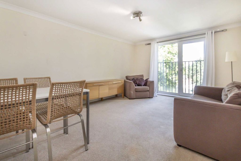 Property photo 2 of 4