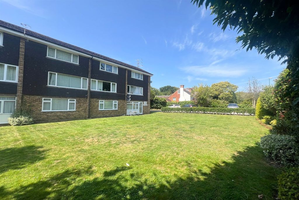 Property photo 1 of 6 (Main)