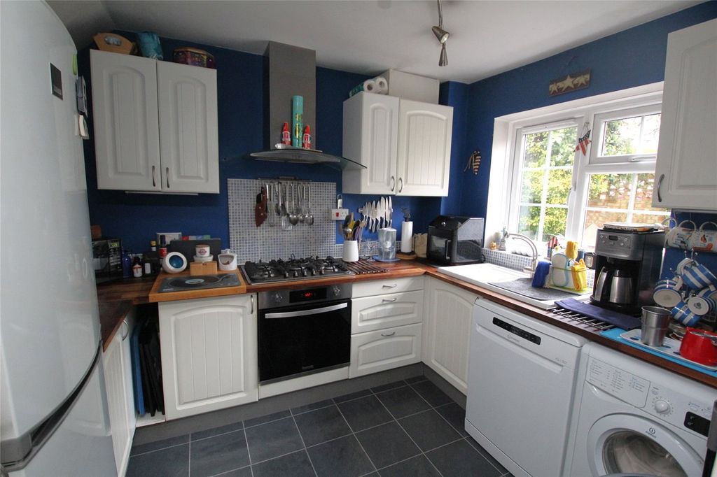 Property photo 3 of 15 Picture No. 10