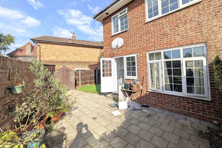 Property photo 2 of 8