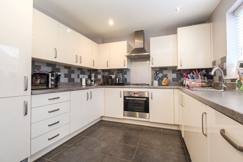 Property photo 2 of 12 Kitchen/Diner