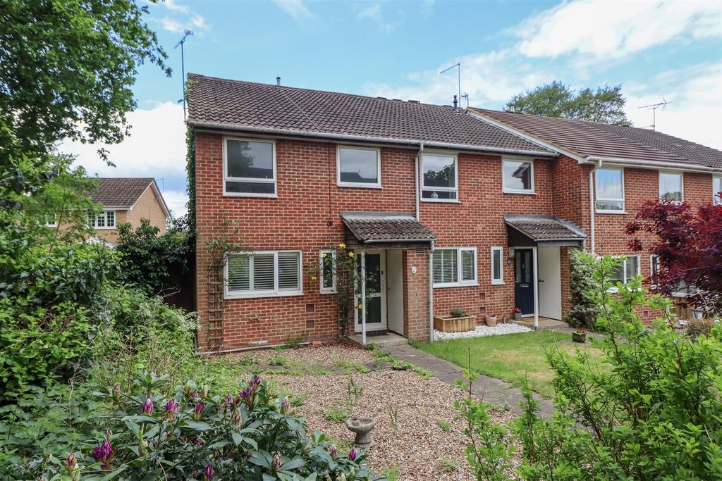 Property photo 1 of 17