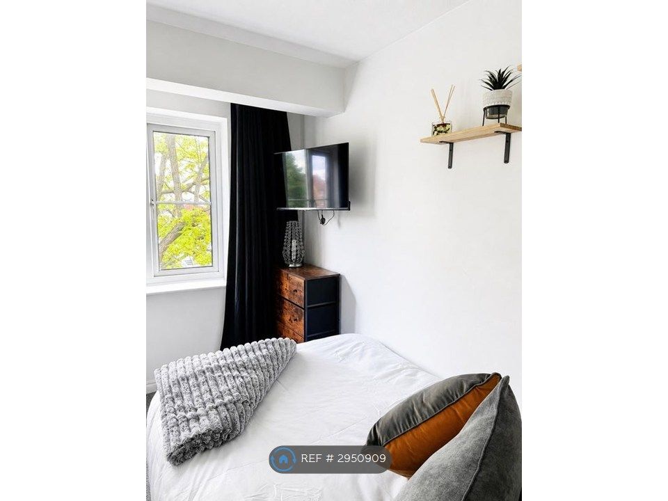 Property photo 1 of 9 Your Bedroom