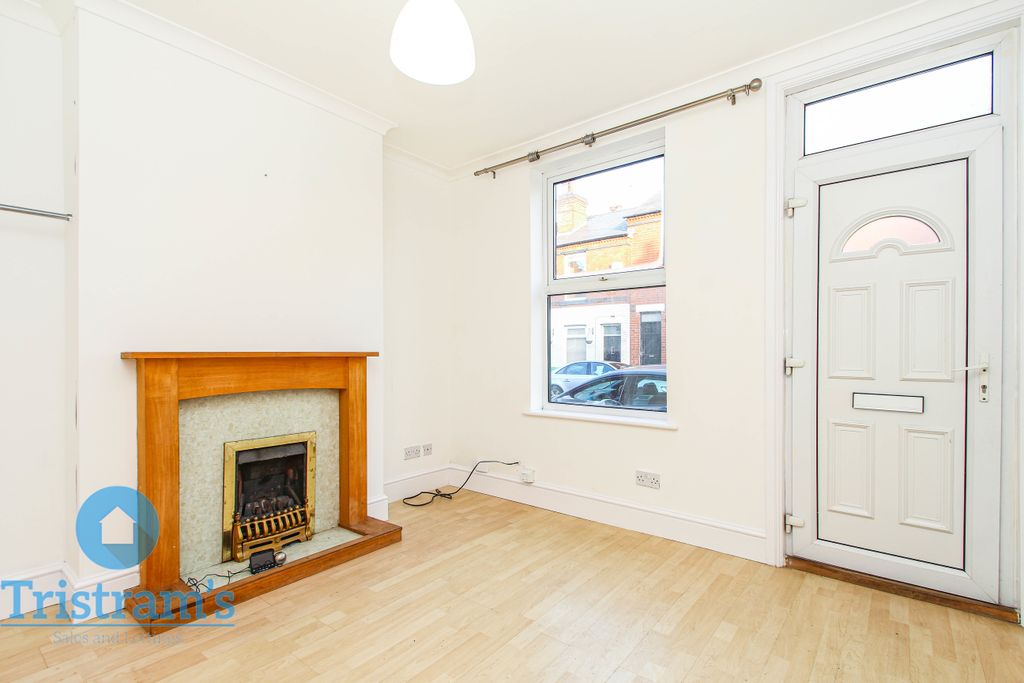 Property photo 2 of 13 Img_8430