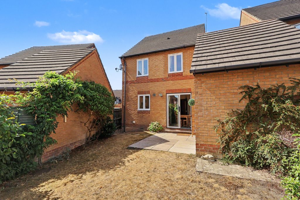 Property photo 1 of 24