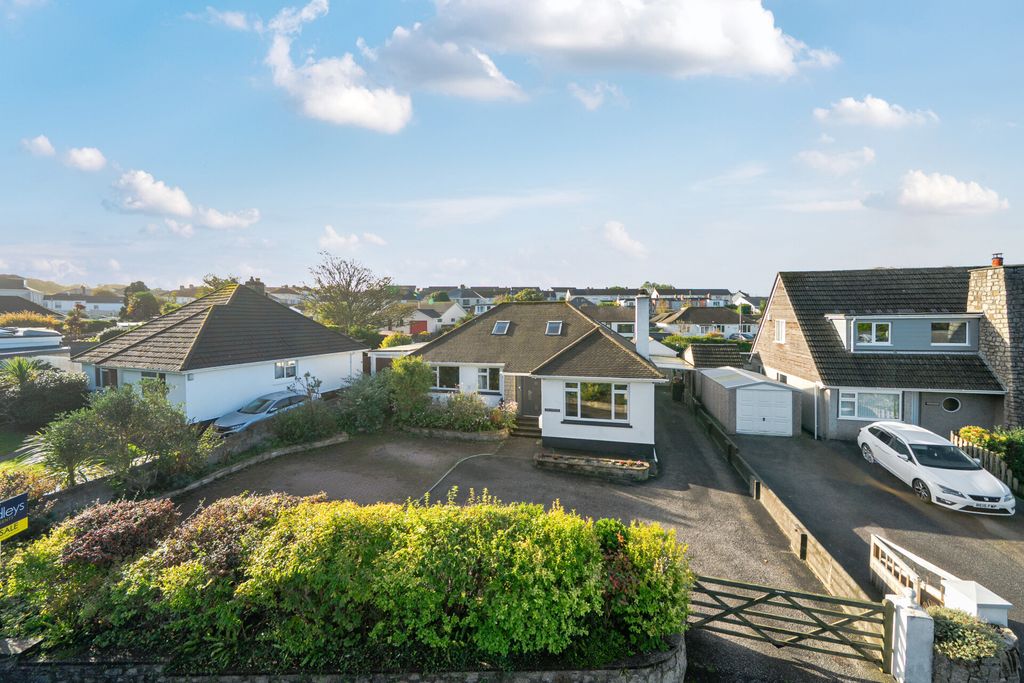 Property photo 2 of 24 1532970-2-1A13498...
