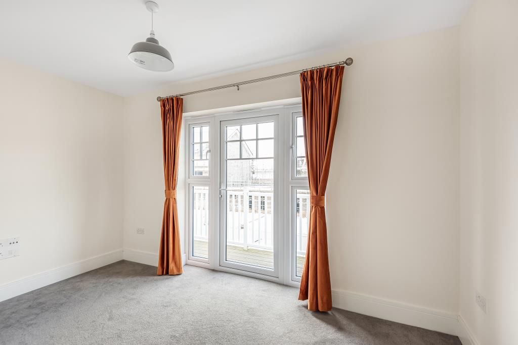 Property photo 2 of 10 Bedroom