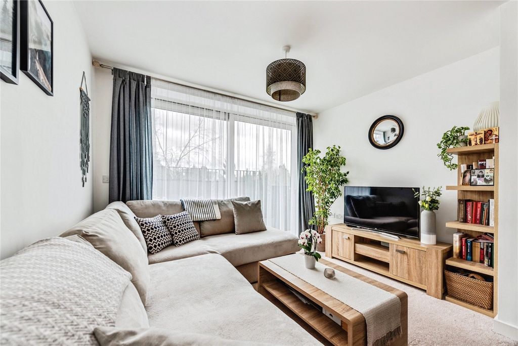 Property photo 3 of 19 Picture No. 05