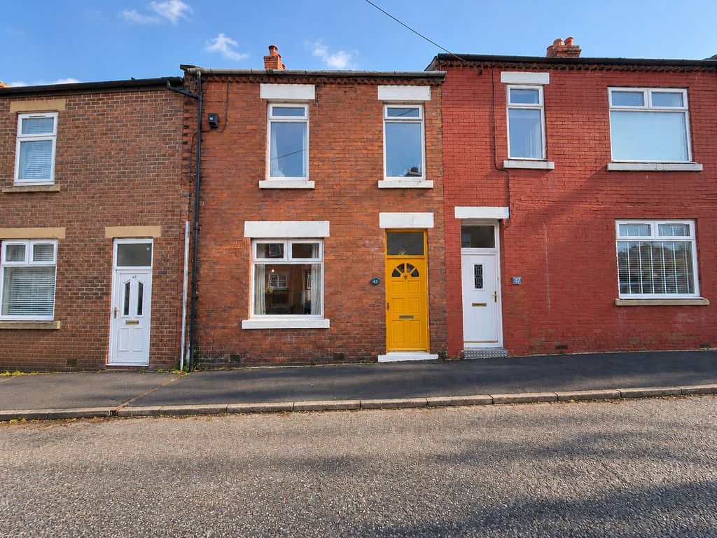 Property photo 1 of 16 External