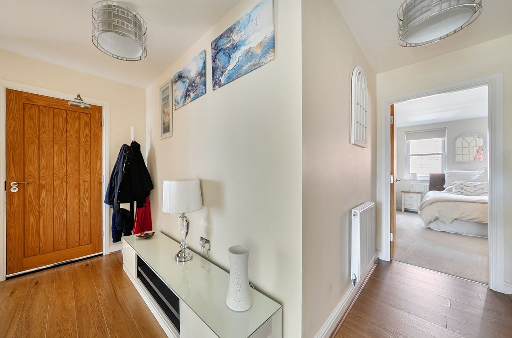 Property photo 3 of 19 1465131-8-6A1581F...