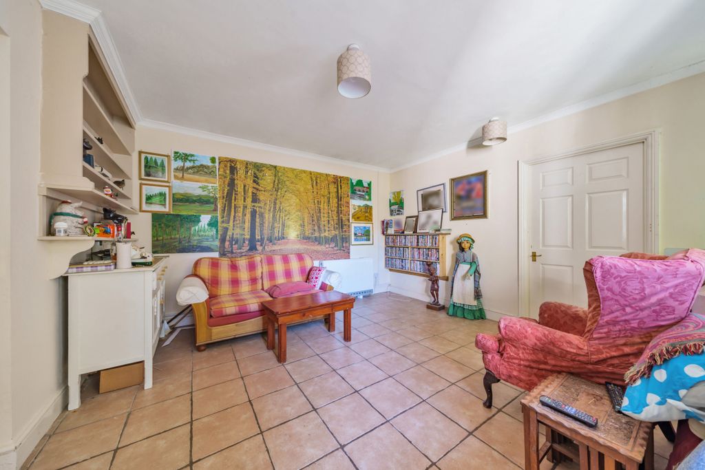 Property photo 3 of 13