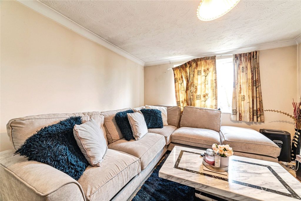 Property photo 3 of 15 Reception Room