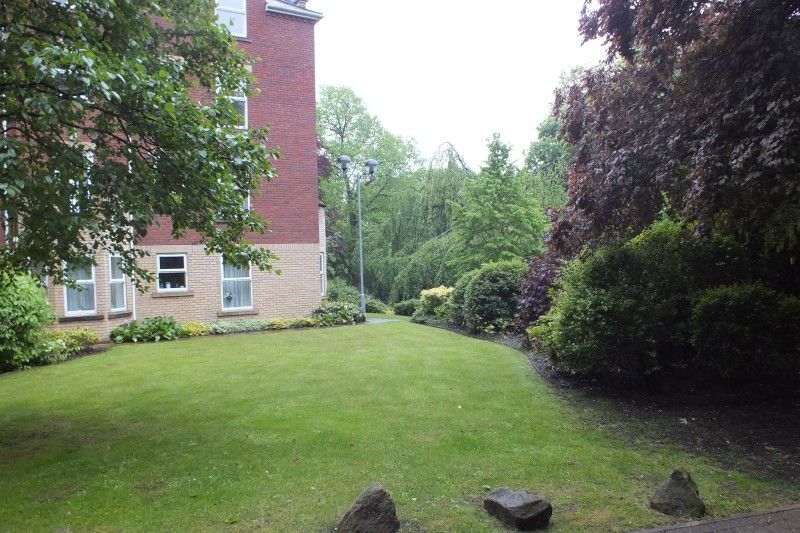 Property photo 2 of 12