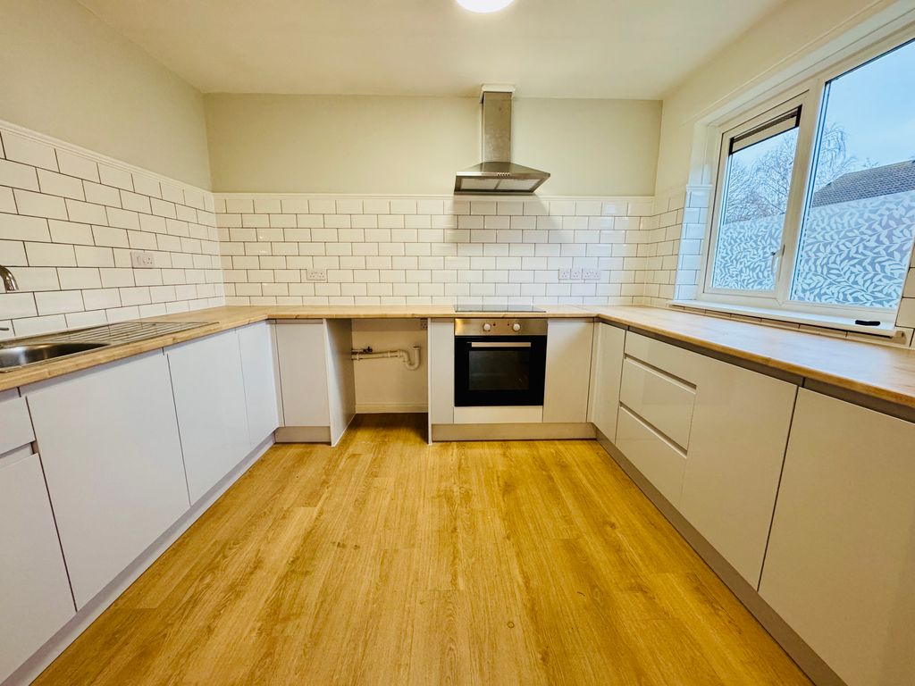 Property photo 2 of 16 Image