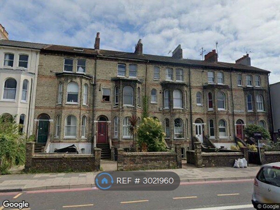 Property photo 1 of 12