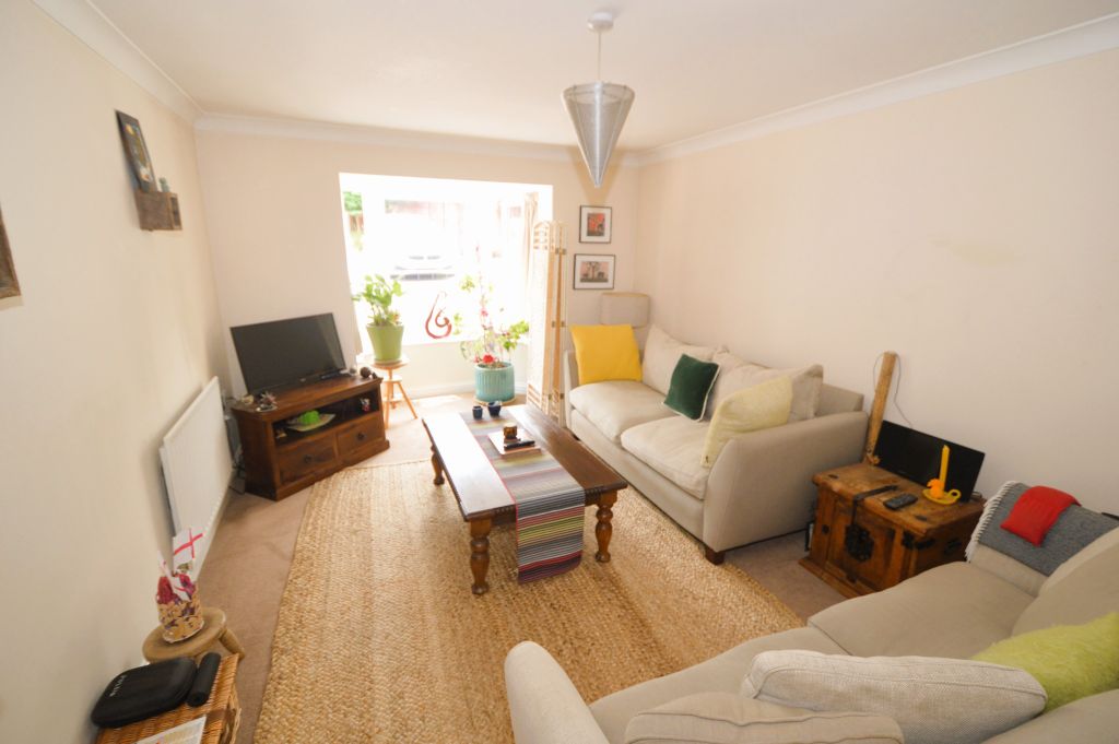 Property photo 2 of 10 Lounge