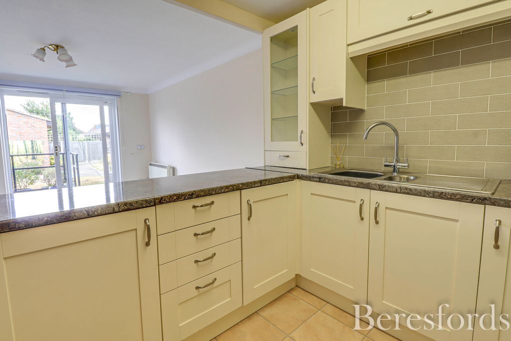 Property photo 2 of 8 Kitchen View 1