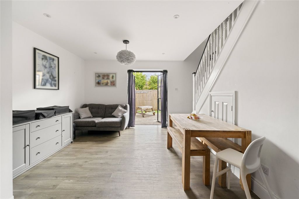 Property photo 2 of 11 Picture No. 03