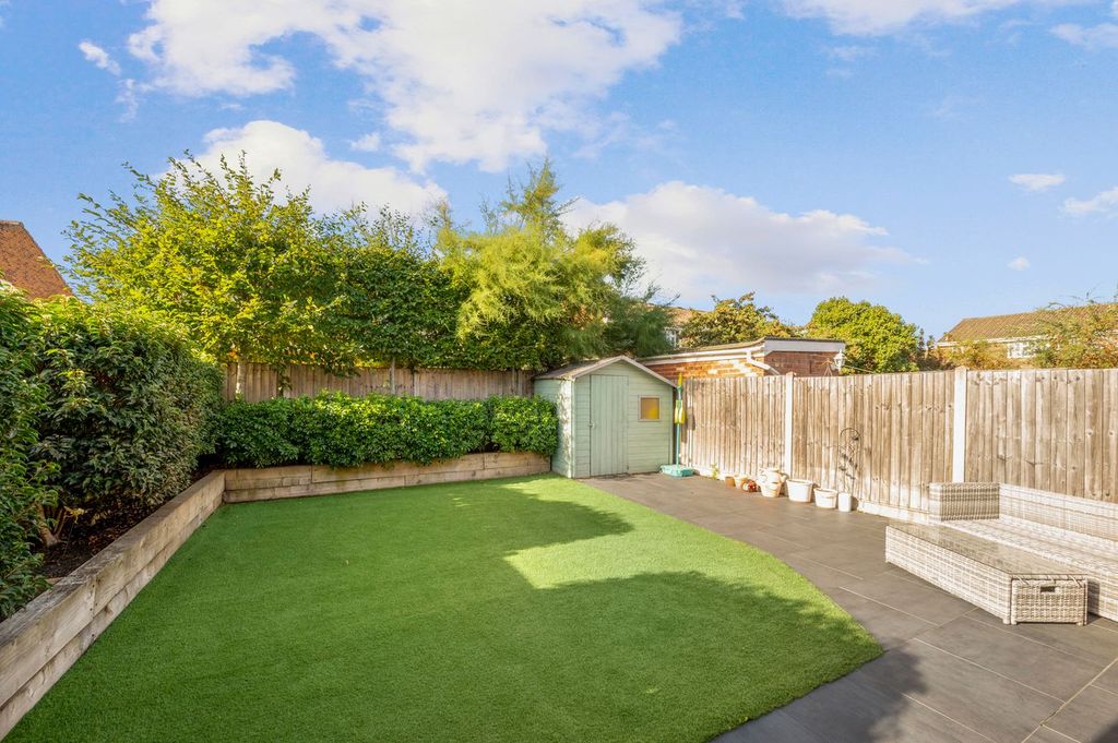 Property photo 3 of 16