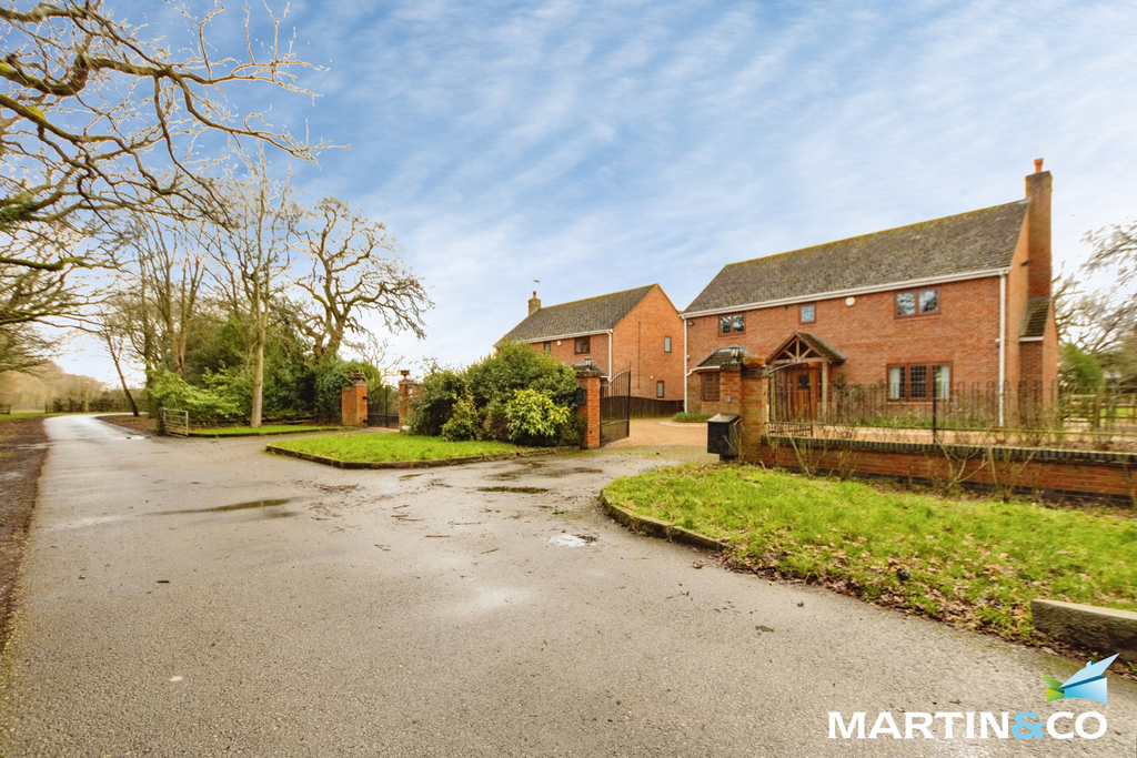 Property photo 1 of 24 Picture7