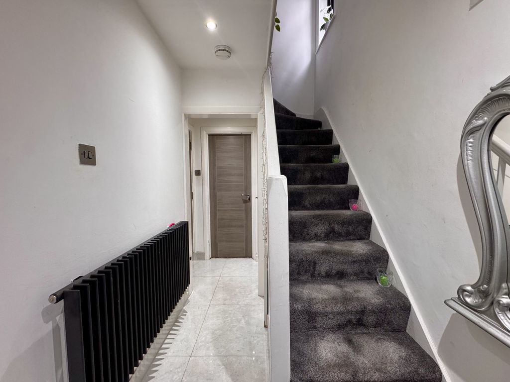 Additional image 8 of 4 bed semi-detached house for saleWeymouth Road, Hayes UB4