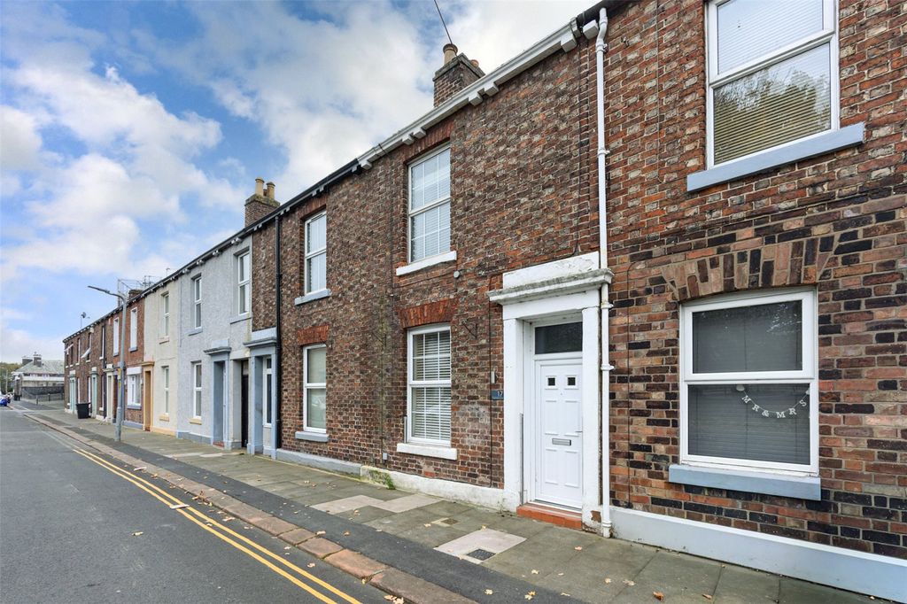 Property photo 1 of 12 External