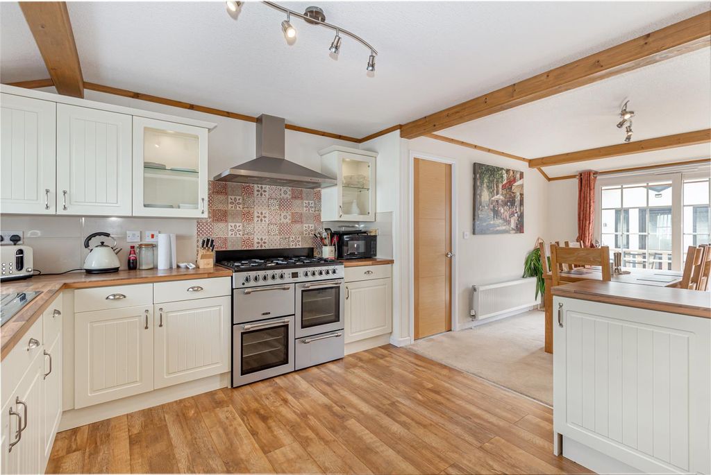 Property photo 3 of 21 Kitchen-4.Jpg