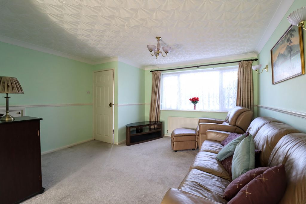 Property photo 2 of 15 Lounge/Diner