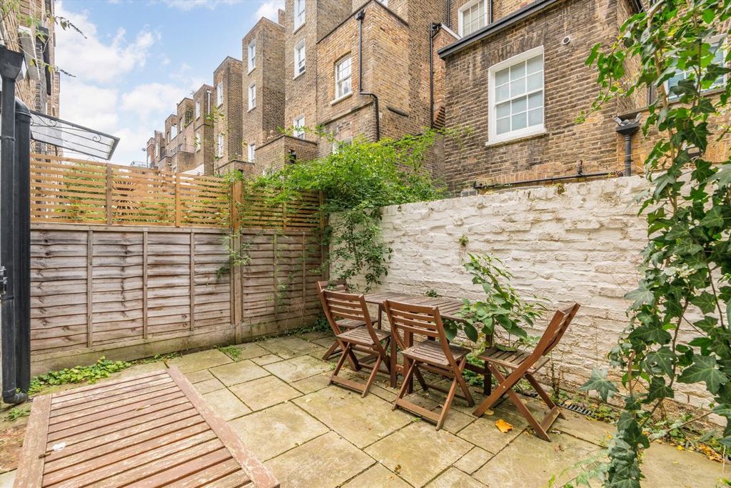 Property photo 3 of 8