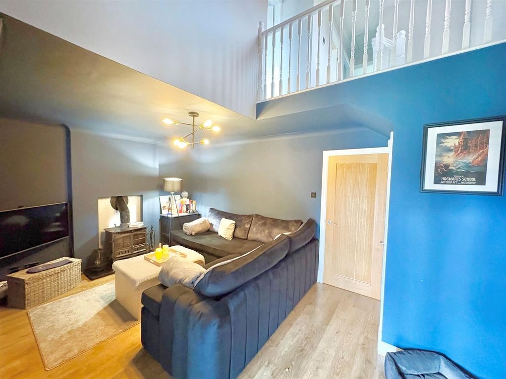 Property photo 2 of 16 Lounge 2.Jpg