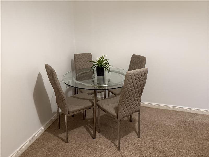 Property photo 3 of 20 Dining Table
