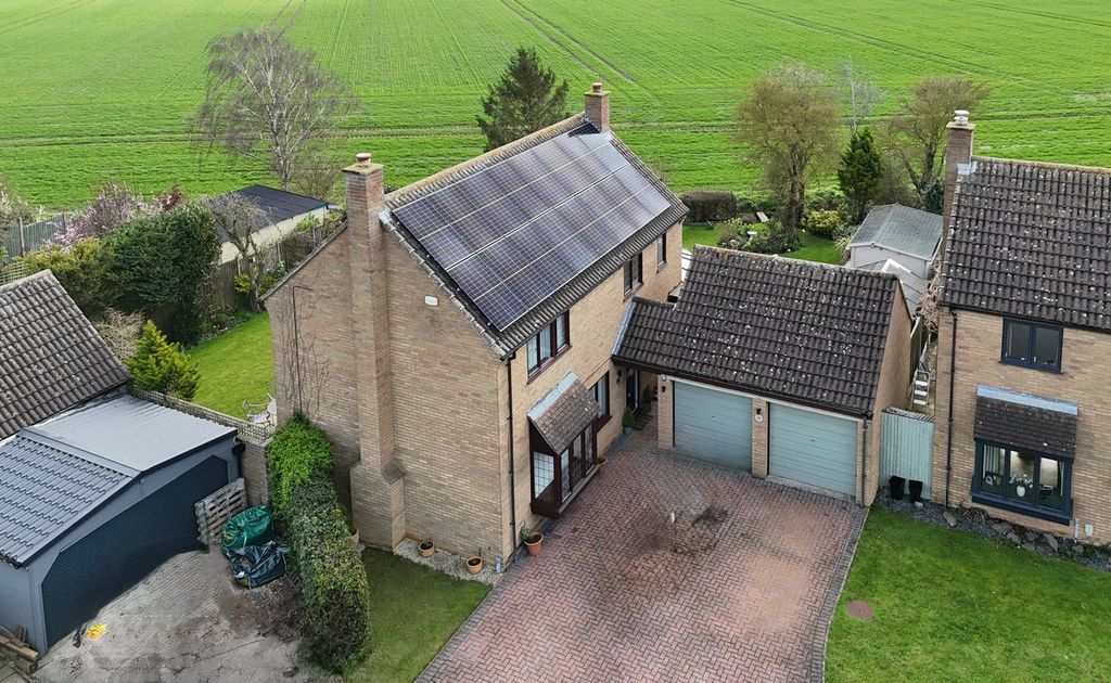 Property photo 1 of 24