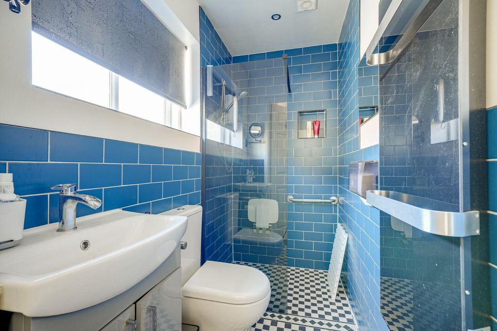 Additional image 4 of 1 bed property for saleChurch Road, Leighton Buzzard LU7