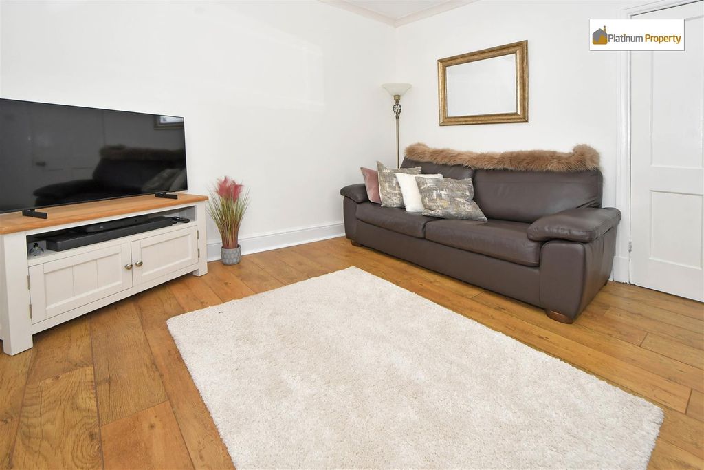 Property photo 3 of 26 Rah_4661.Jpg
