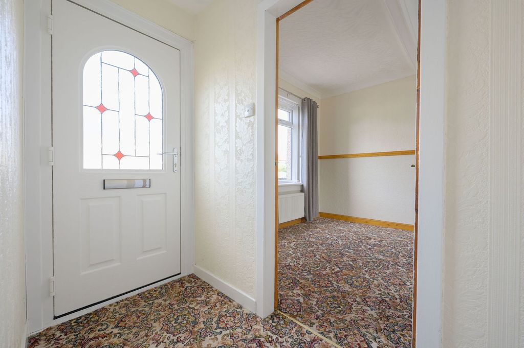 Property photo 2 of 24