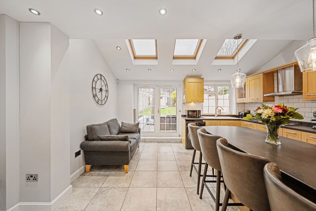 Property photo 2 of 16 3452993