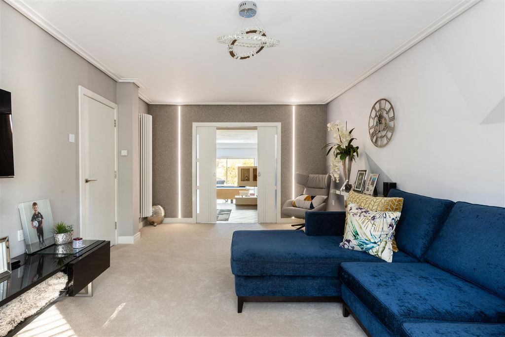 Property photo 3 of 34 31 Tangier Way-17.Jpg