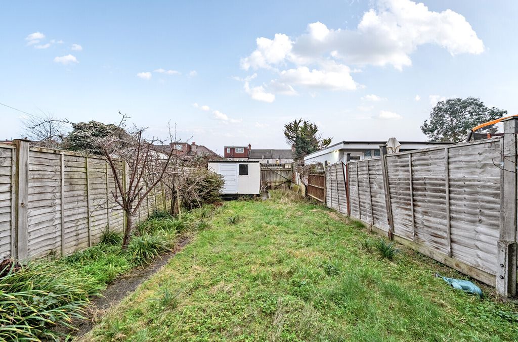 Property photo 3 of 13 Picture No. 16