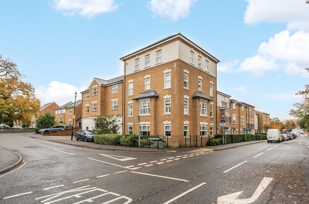 Property photo 1 of 13