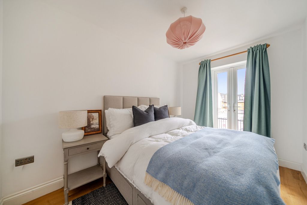 Property photo 2 of 11 1534851-7-6Acce4E...