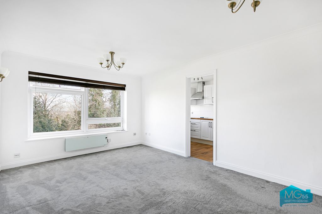 Property photo 3 of 16 Picture No. 30