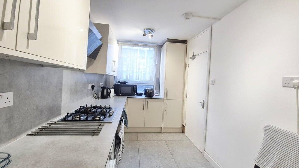 Property photo 3 of 11 6.Jpg