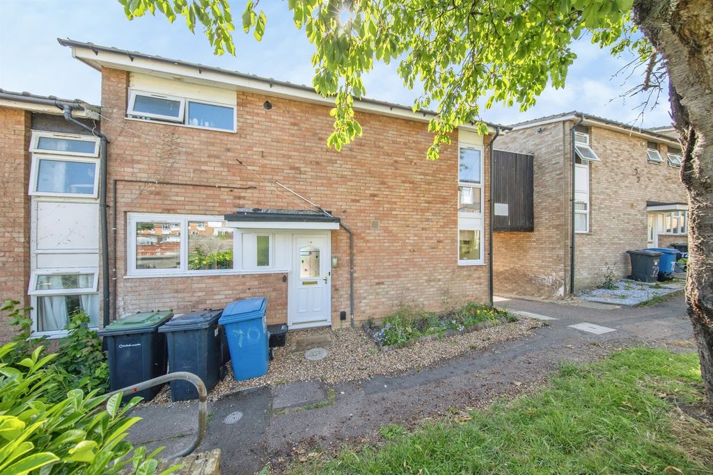 Property photo 1 of 18