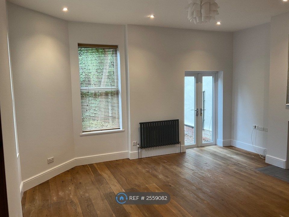Property photo 2 of 29