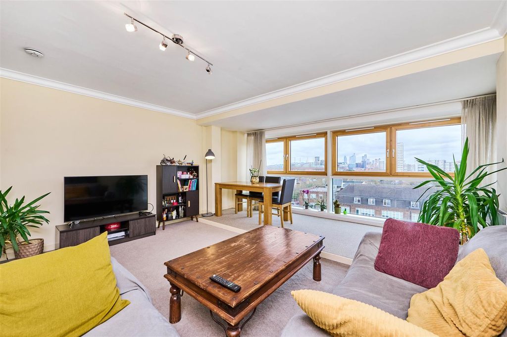 Property photo 1 of 9 Reception, Castlemaine, Eden Harper Sw11