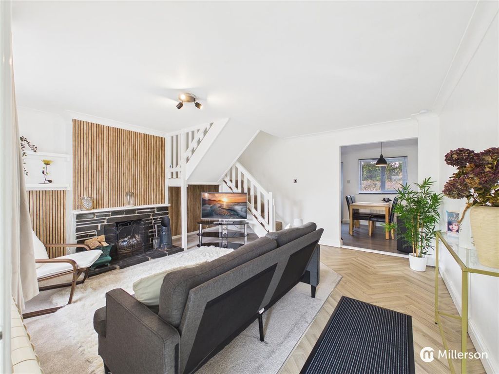 Property photo 3 of 18 Cam05092G0-Pr0161-Still016.Jpg