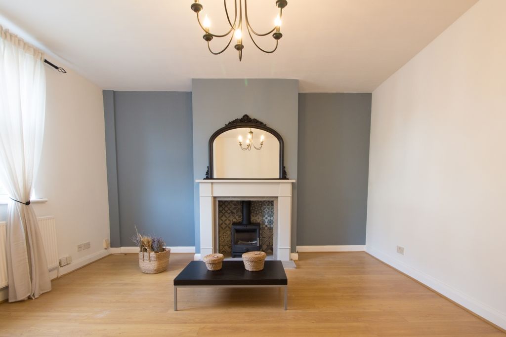 Property photo 3 of 19 Brackenhall Road Adam Hendry Ewemove Estate And Le