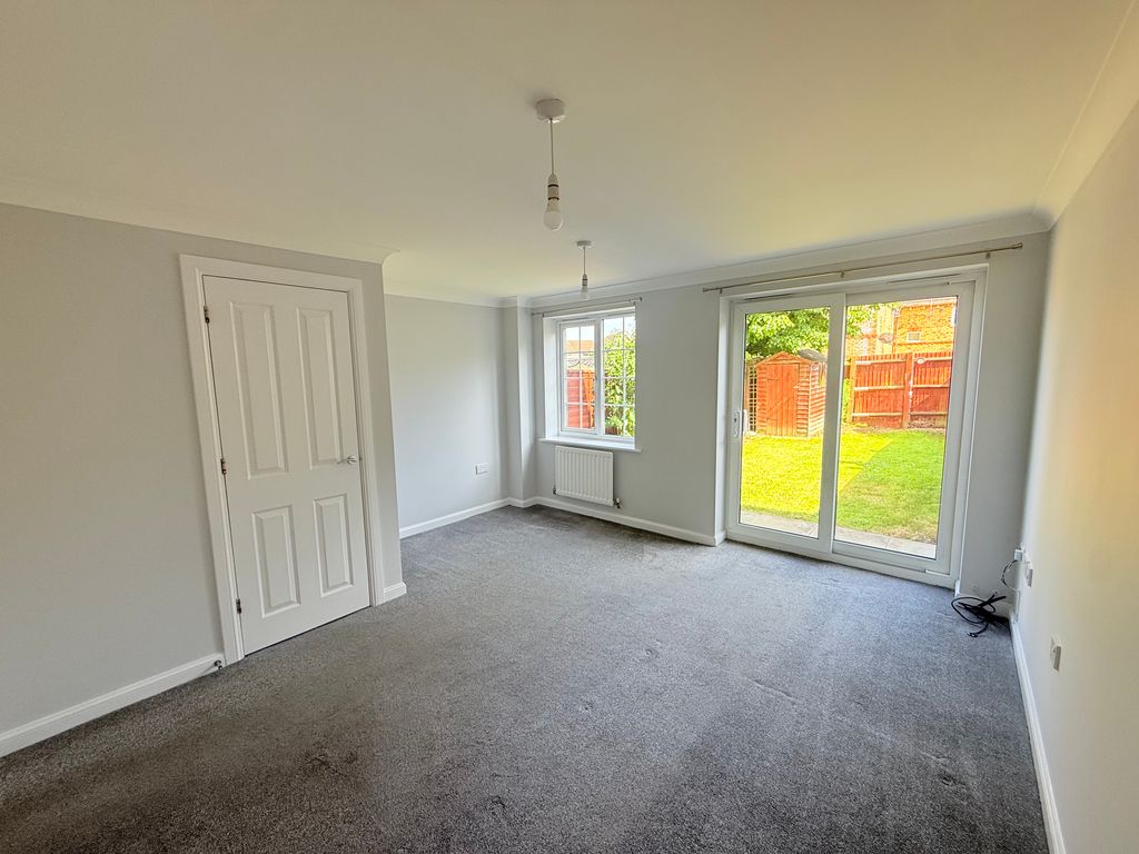Property photo 3 of 10 Image
