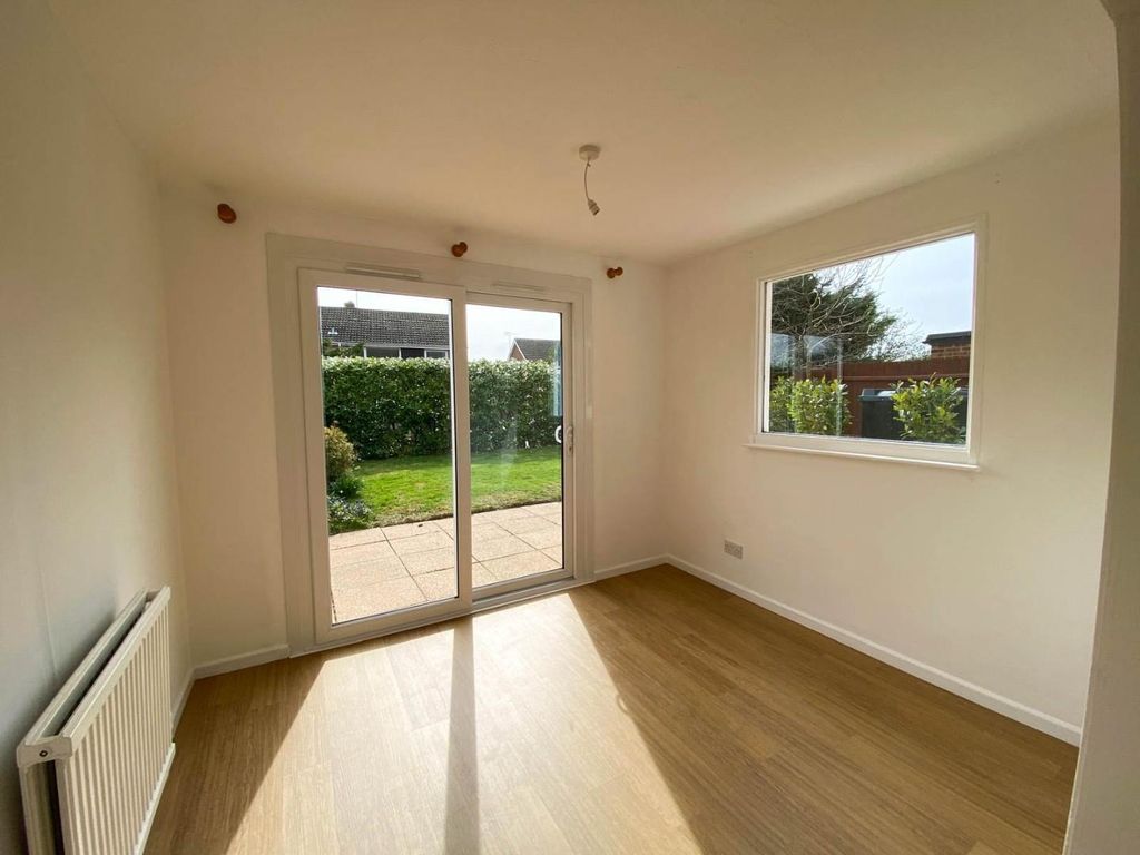 Property photo 3 of 11 7cc70B32-82Ab-4796-844d-0Bc01371cd26.Jpg